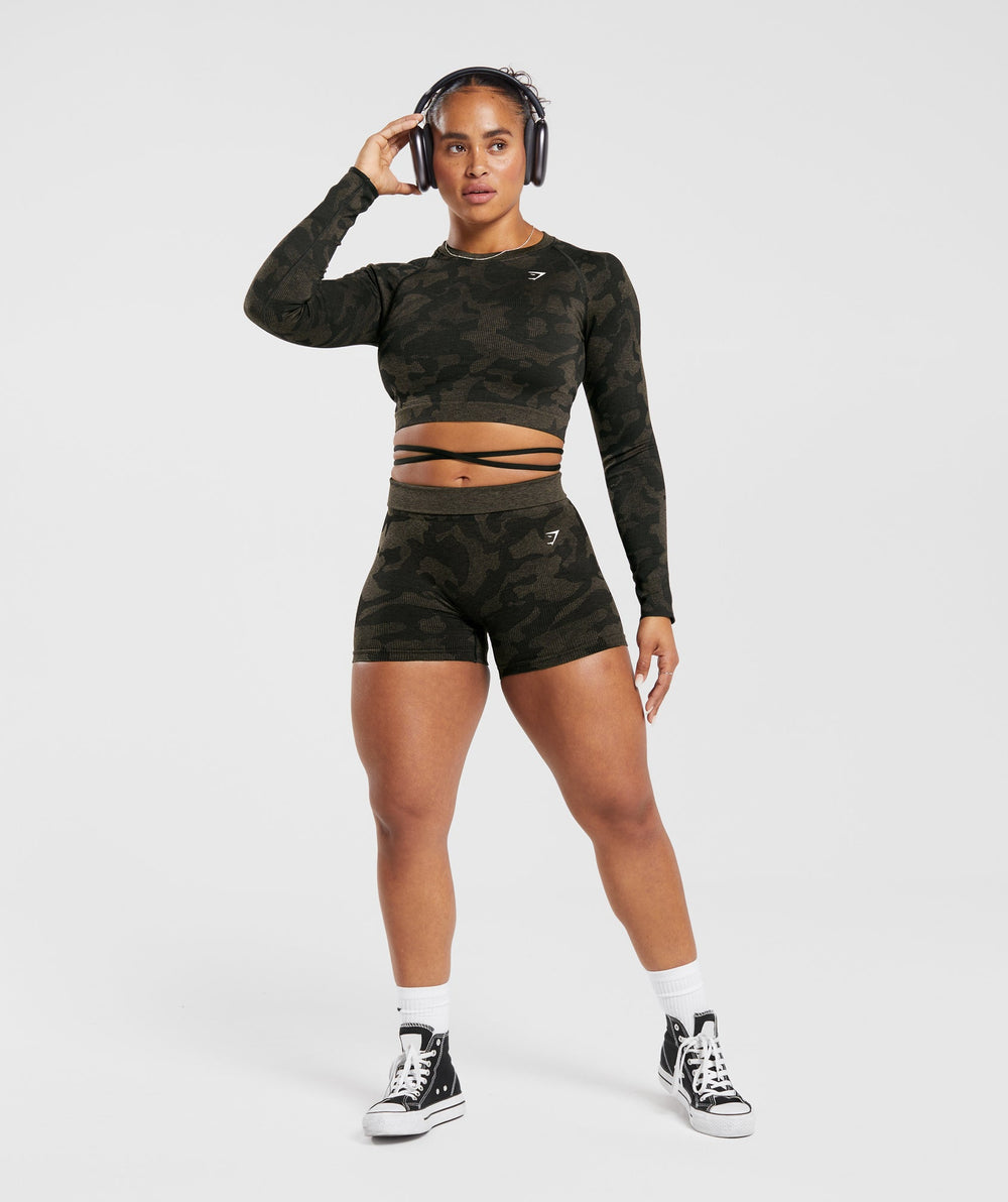 Gymshark Adapt Camo Seamless Ribbed Long Sleeve Crop Top - Black/Camo Brown