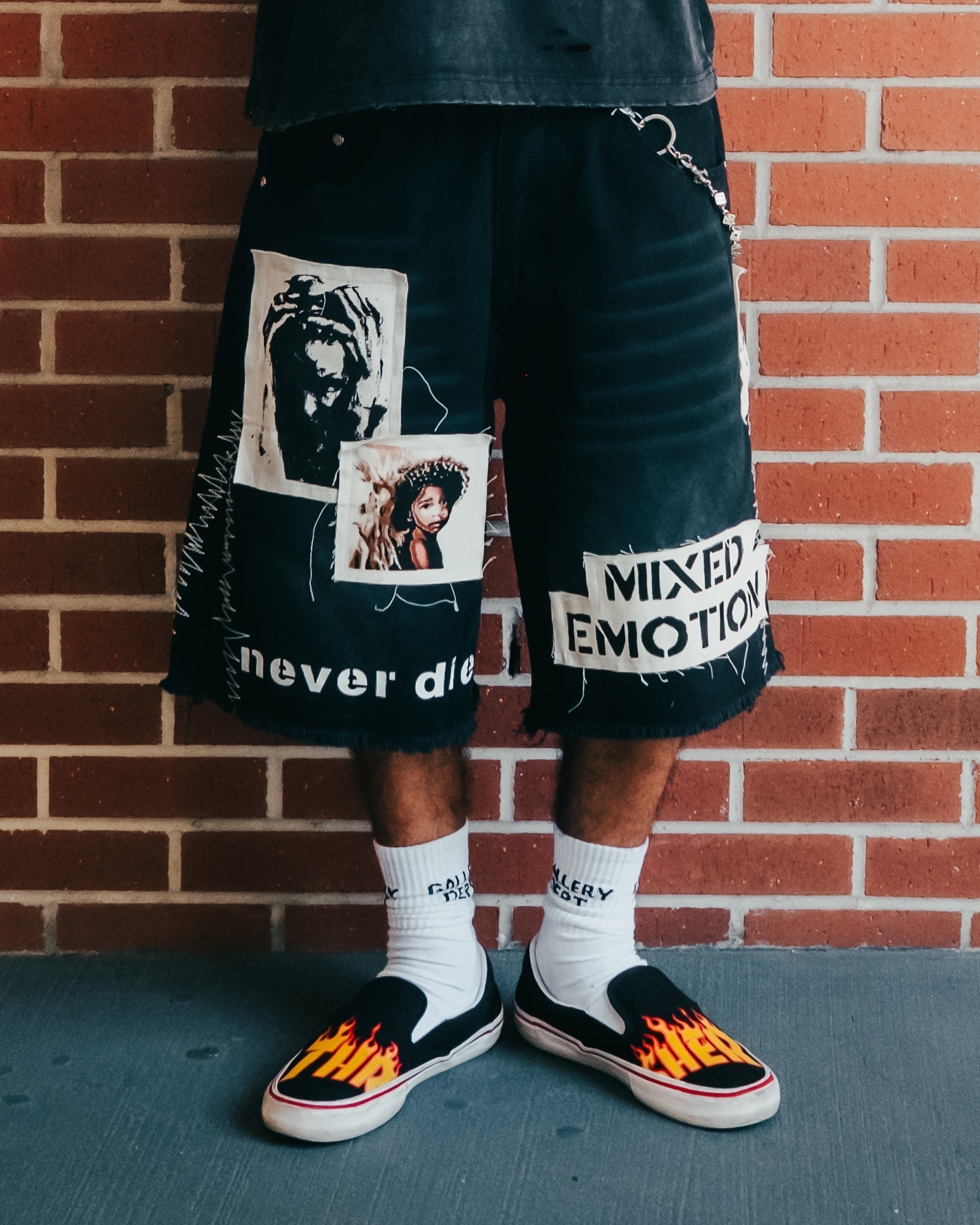 MIXED EMOTION Photo Patchwork Frayed Black Denim Streetwear Shorts
