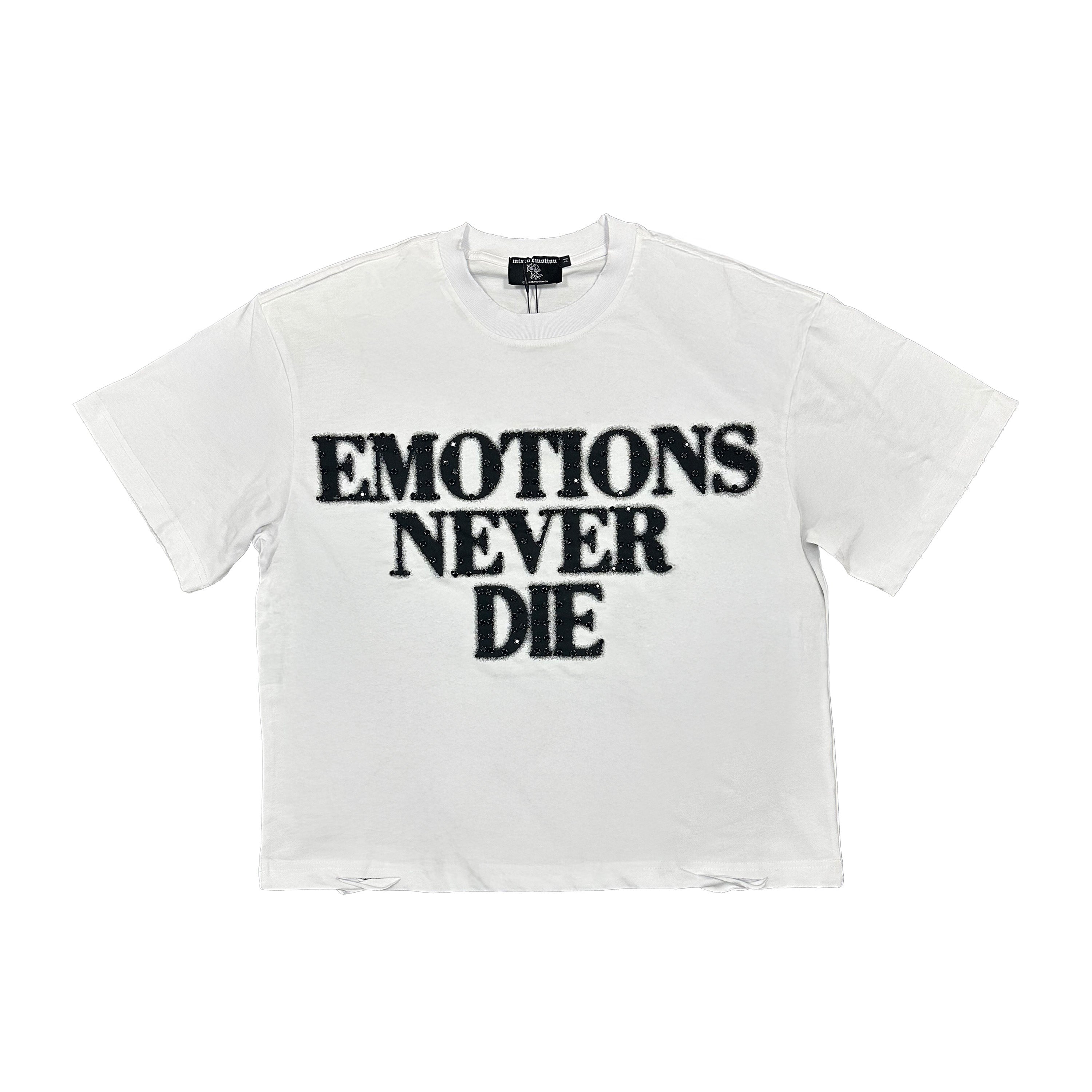 Emotions Never Die Black Distressed Letter Print White Cropped T‑Shirt