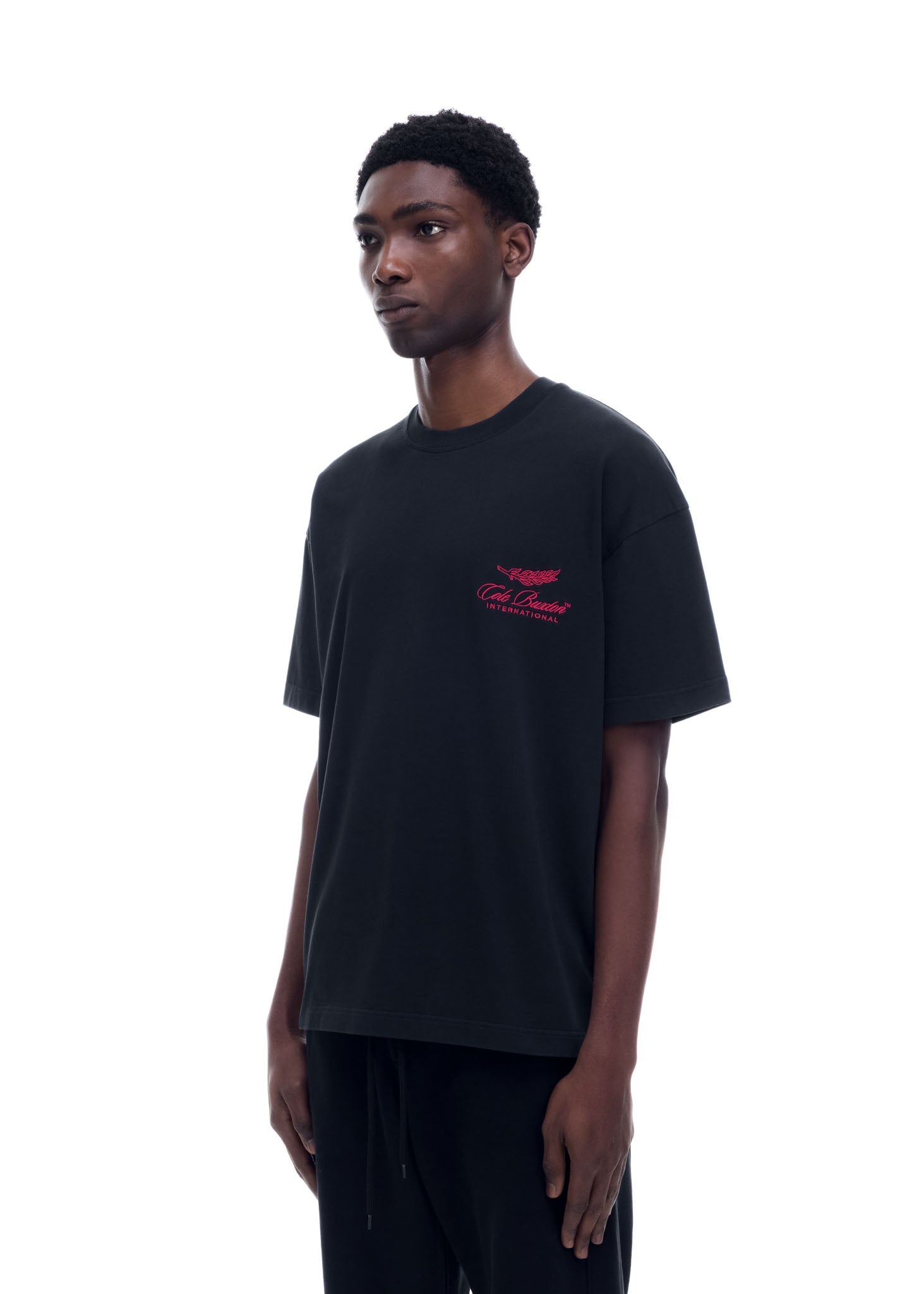 INTERNATIONAL T-SHIRT